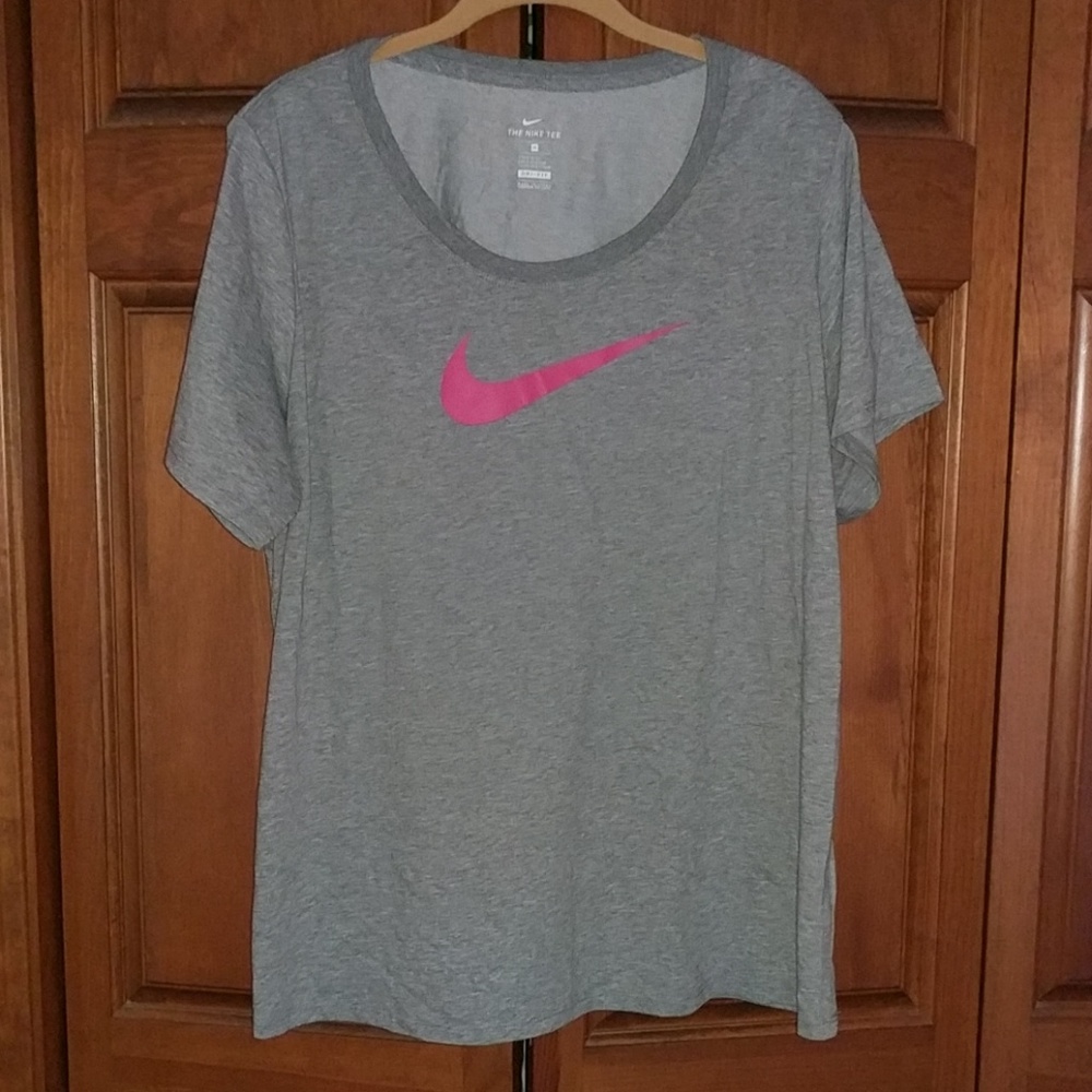 Nike t-shirt